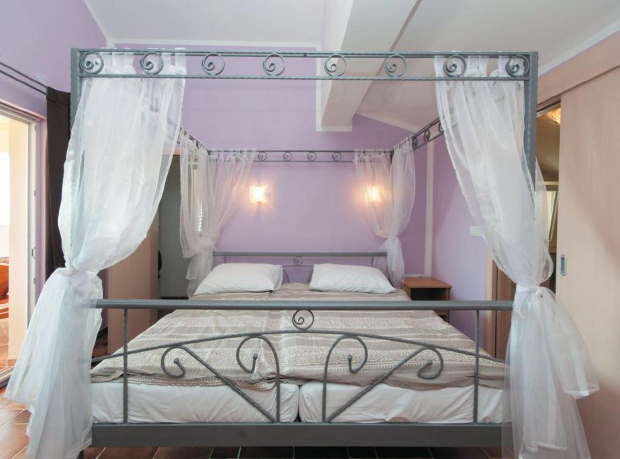 Holiday Home Boni ราบ ภายนอก รูปภาพ