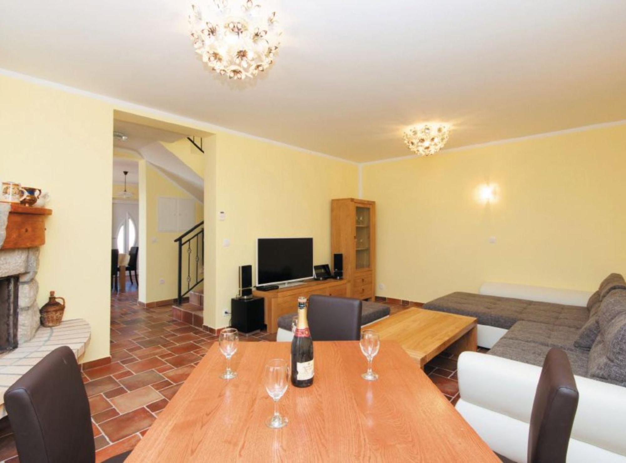 Holiday Home Boni ราบ ภายนอก รูปภาพ